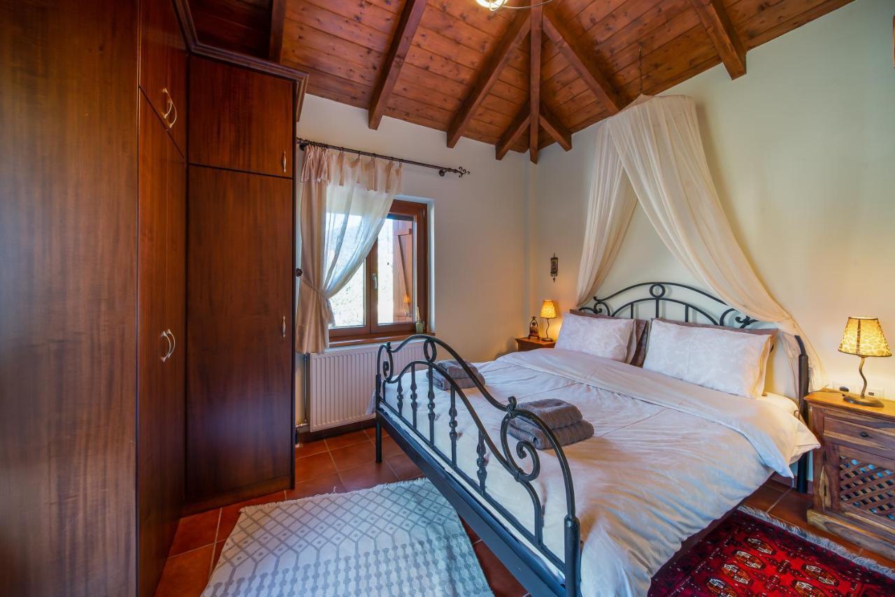 Livadi Cozy Villa Arachova Eksteriør billede